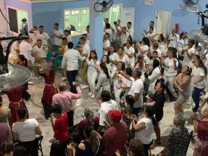 Gracias al respaldo del alcalde Carlos Villarreal y al trabajo coordinado con el Ayuntamiento de Monclova, el Centro de Rehabilitación Fe, Esperanza y Amor ha logrado beneficiar a más de un centenar de familias afectadas por las adicciones.