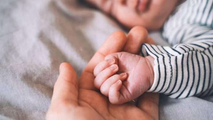Mujer se graba intentando asesinar a su bebé; quería usarlo de amenaza para su expareja