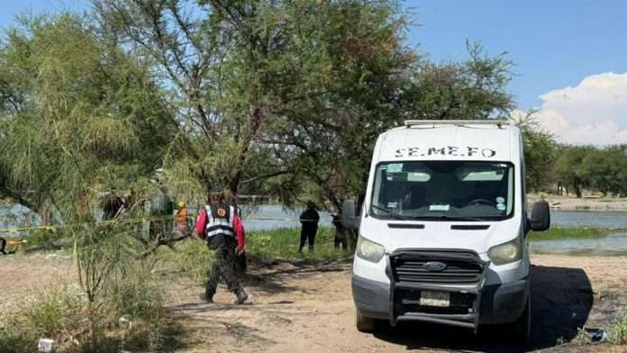 Padre pierde la vida tras rescatar a su esposa e hijo de una corriente en río durante paseo familiar