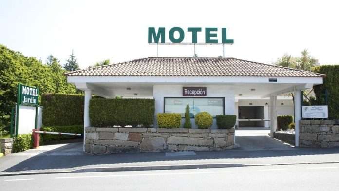 Pareja roba en motel tras rentar una habitación