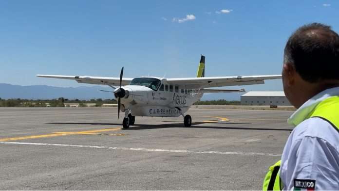 Aerus opera como línea de alimentación de Viva Aerobús, ofreciendo vuelos regionales con horarios accesibles.