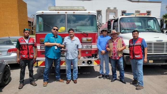 La Tribu Kickapoo donó equipo de emergencia al Cuerpo de Bomberos de Múzquiz