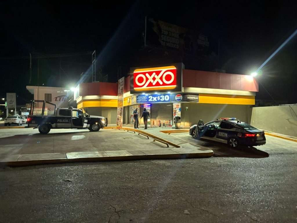 Policía evitó asalto en Oxxo en la Borja