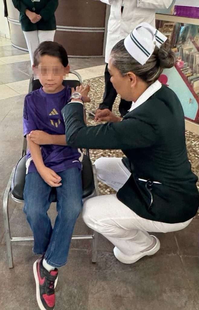 Permanente en Coahuila campaña de vacunación contra sarampión y tosferina