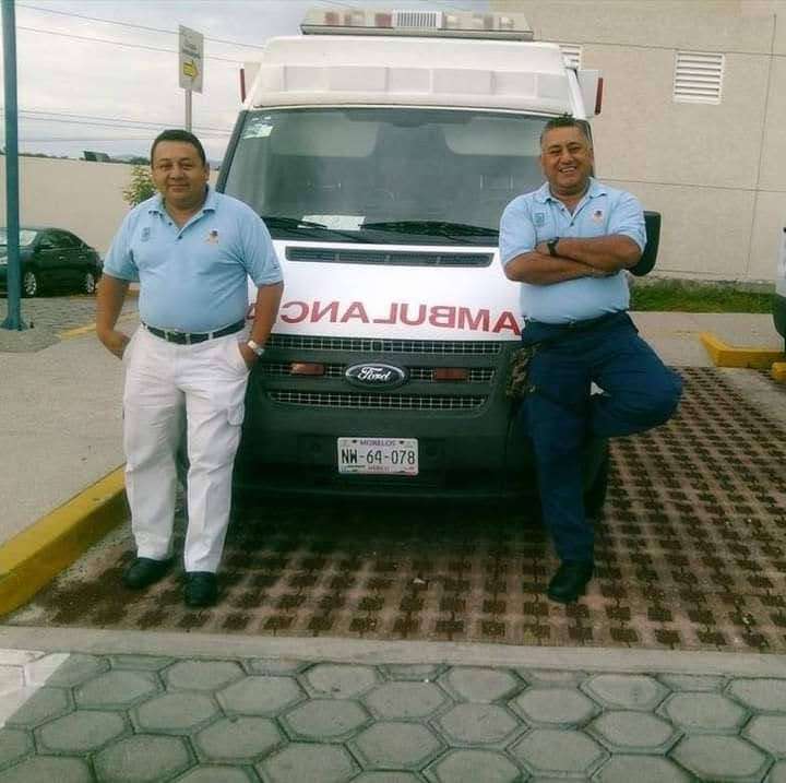 Reconoce ISSSTE labor de paramédicas y paramédicos en su día