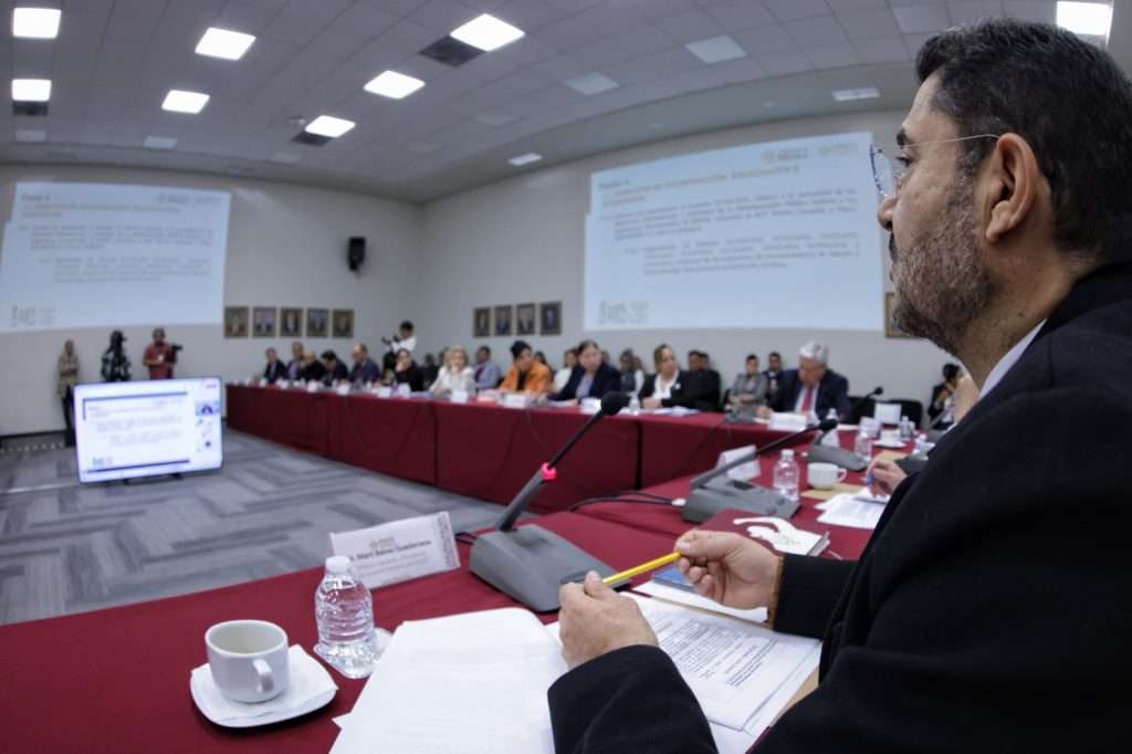 Pide Martí Batres fortalecer acciones paraimpulsar Pensionissste