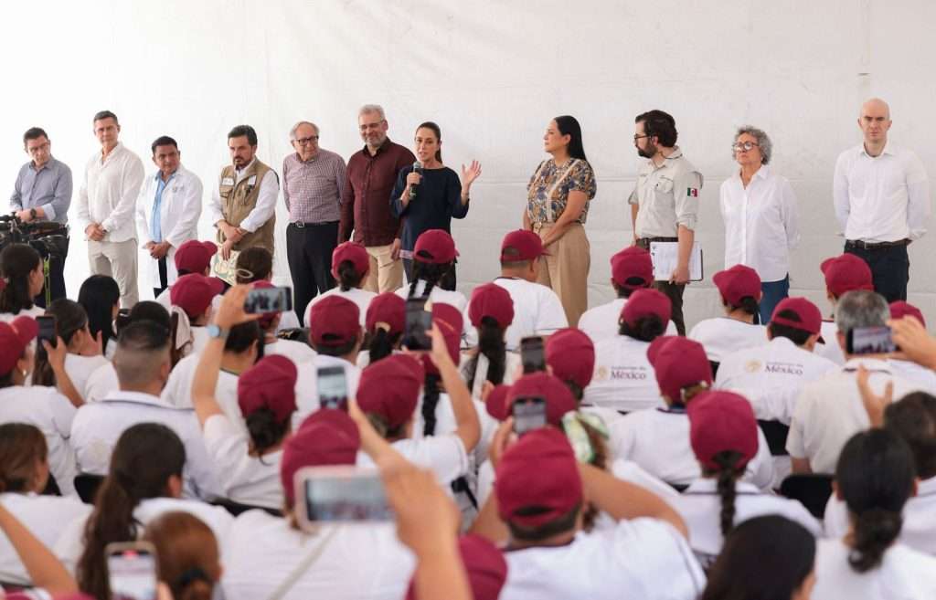 Claudia Sheinbaum supervisa obra del Hospital Comunitario IMSS Bienestar de Maruata; se inaugurará el 15 de agosto