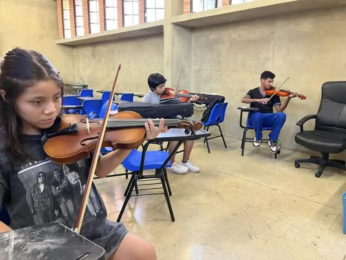 Invitan arte y cultura a cursos de verano en Acuña