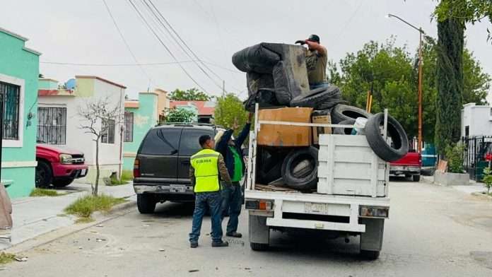 Intensifica salud municipal acciones de descacharrización