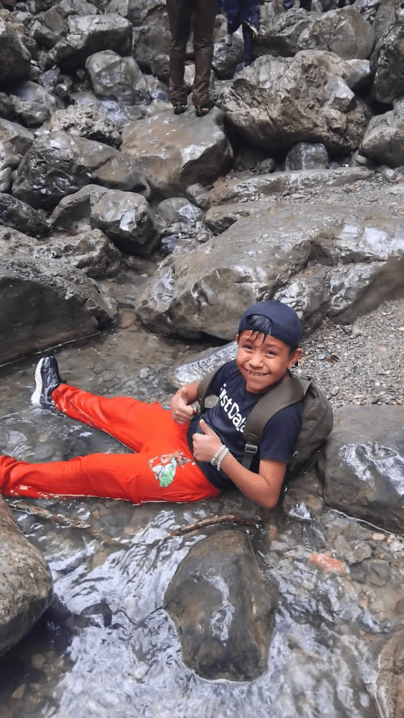 Rudy, niño que murió en un deslave junto a su madre, amaba el medio ambiente; senderistas lo despiden