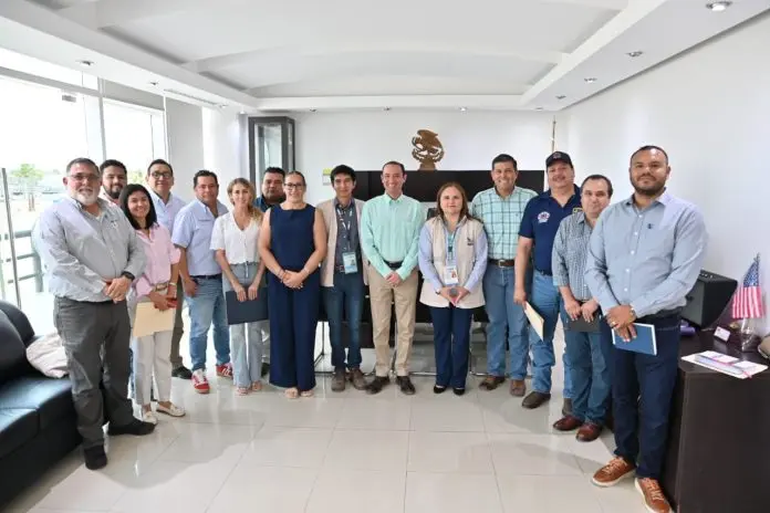 Se reúne alcalde Emilio de Hoyos con el INEGI