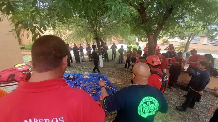 Concluye bomberos Acuña curso-taller en Muzquiz Coahuila