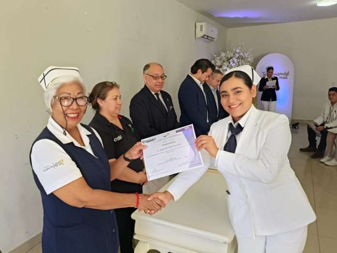 Entrega de Centro de Salud Sabinas Cartas de Liberación de Servicio Social