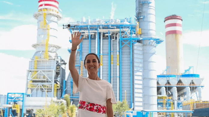 Claudia Sheinbaum anuncia la construcción de 60 plantas de ciclo combinado para fortalecer a la CFE