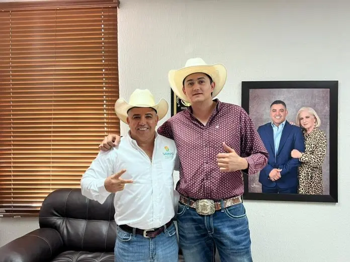 El alcalde Sabinas apoya el talento local