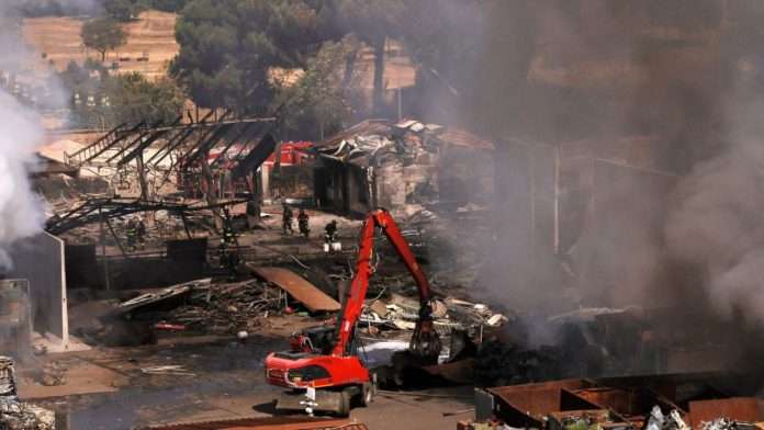 Fuerte explosión en gasolinera; más de 25 personas resultan heridas