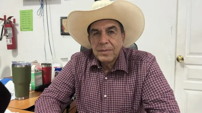 Los estados exportadores cumplen protocolos y revisiones, pero es el gobierno federal quien ha fallado en controlar la plaga en zonas de riesgo, sostuvo Arturo Valdés Pérez, ex consejero de la Asociación Ganadera de Coahuila.