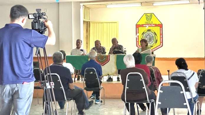 La Asociación de Jubilados y Pensionados de Monclova podrá vender legalmente su inmueble tras superar el obstáculo: la falta de escrituración completa del predio. Así lo confirmó Jaime Martínez Riojas, abogado de la organización, quien explicó que recientemente se logró el registro oficial del terreno completo, lo que permite ahora su legal comercialización.