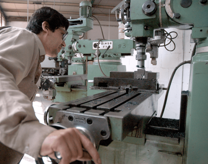 La incertidumbre globalizada que genera Donald Trump impacta directamente a la industria local, advirtió Jorge Mtanous Falco, presidente de Canacintra Monclova.