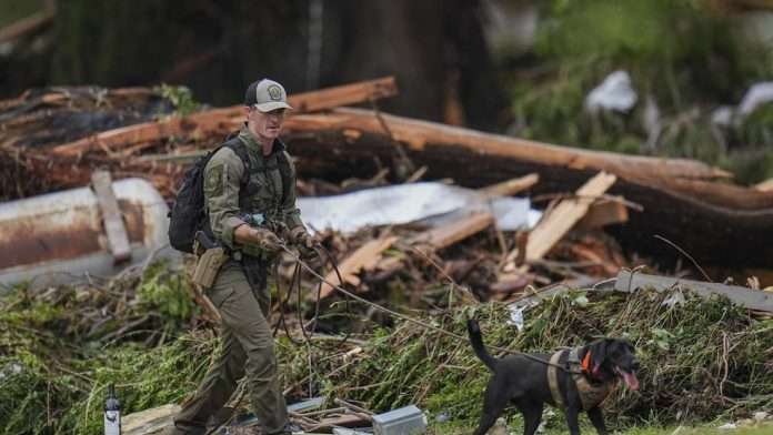 La SRE apoya a mexicanos afectados por inundaciones en Texas; nueve buscan volver a México