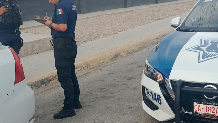 Menor de 13 años choca contra camioneta en Coahuila; una mujer terminó herida