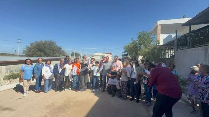 Lleva municipio pavimento a la colonia Morelos