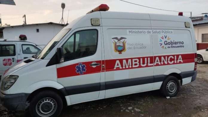Reportan desaparición de ambulancia; paramédicos iban en la unidad