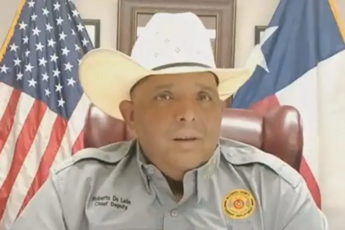 Roberto de León, Jefe de Patrulleros del Sheriff