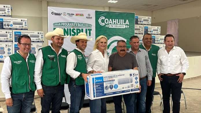 Gabriel Elizondo Pérez entrega 100 minisplits a bajo costo en Múzquiz como parte del programa Mejora Coahuila