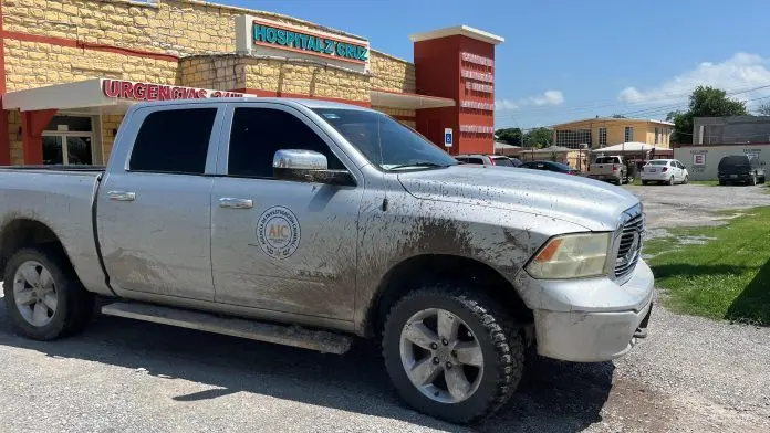 ¡Más de 12 horas herido junto al cadáver de su tío! Joven sobrevive a trágico accidente en la carretera Múzquiz-Boquillas