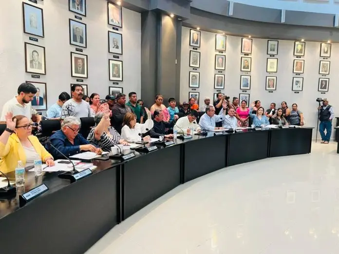 Aprueba Cabildo donación de ambulancia a Cruz Roja y convenio para Feria de la Amistad 2025