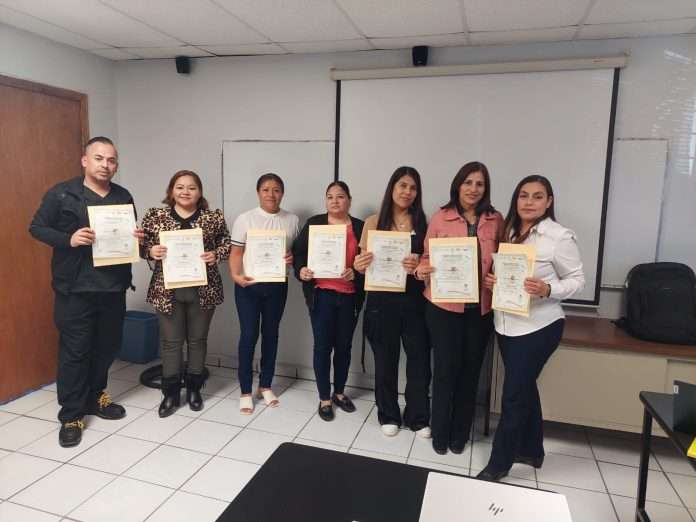 Invita ICATEC a cursos de informática