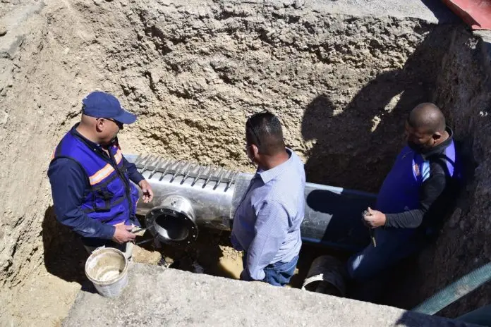 Exhorta Simas Acuña a no hacer mal uso de las alcantarillas