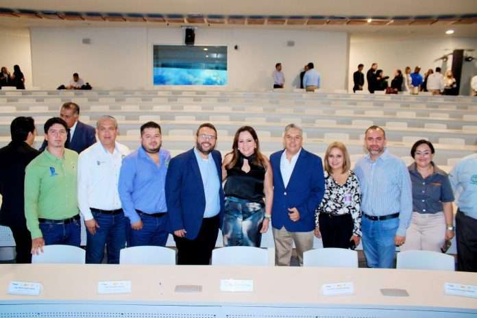 Firma de convenio entre el TECNM Campus Múzquiz, la Secretaría del Trabajo, ICATEC y SIEMENS en el COECYT de Saltillo.