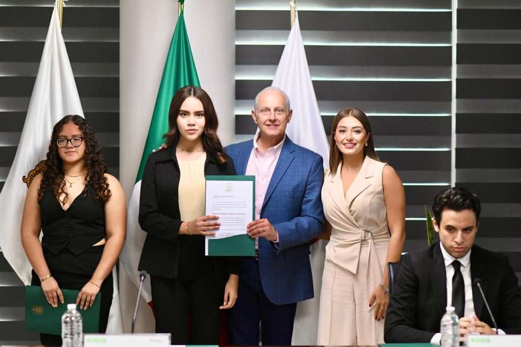 Cabildo Juvenil 2025 aprueba propuestas en favor del deporte y de la tecnología en la educación