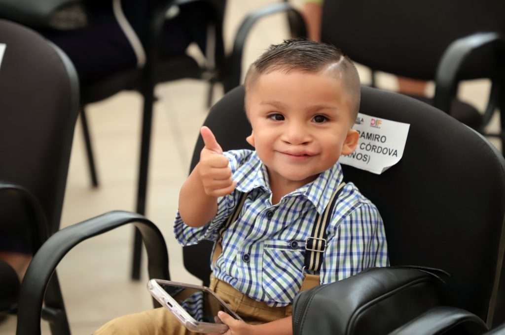 Continúa DIF Coahuila brindando oportunidades a niñas y niños con retos auditivos