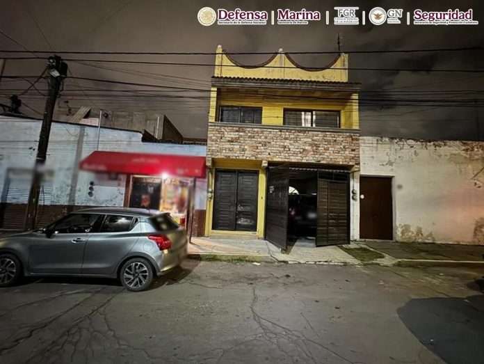 Detienen en Puebla a cuatro ex servidores públicos vinculados con el crimen organizado