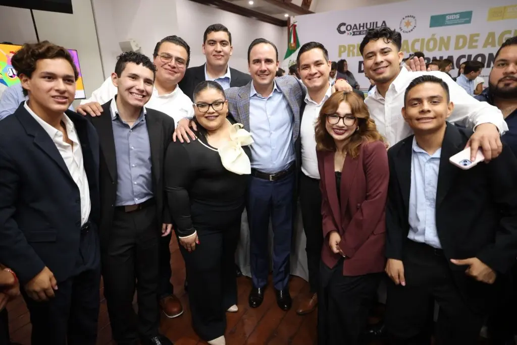 Impulsamos el diálogo directo y la participación activa de la juventud coahuilense: Manolo Jiménez