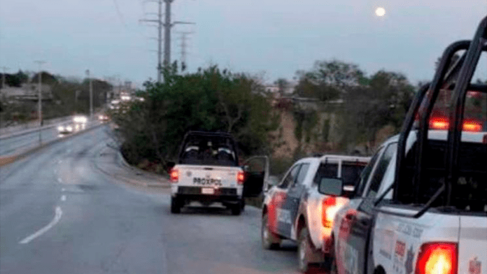 Oficial de Escobedo salta de un vehículo en movimiento con su bebé para escapar de una agresión