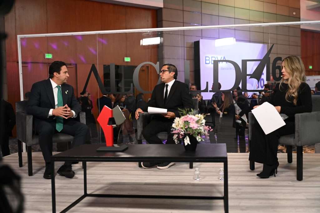 Premian a Saltillo por ser líder en competitividad