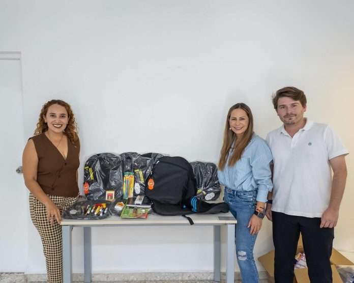 Recolecta PRONNIF útiles escolares para niñas, niños y adolescentes