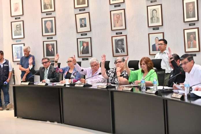 Aprueba cabildo Acuña convocatoria al mérito juvenil y ciudadano