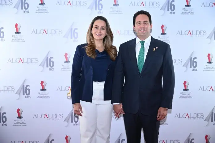 Premian a Saltillo por ser líder en competitividad