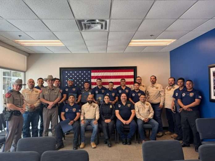Reconoce CBP a equipo de rescate acuático y fundación 911
