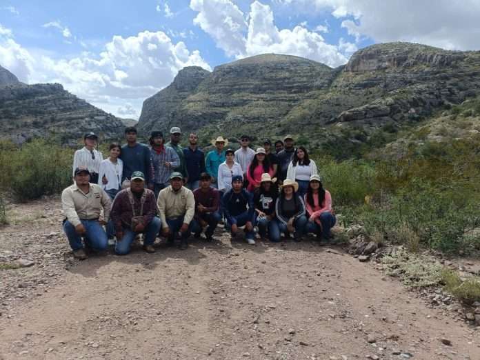 Alumnos de Ingeniería Ambiental del TecNM Múzquiz visitaron la Reserva Natural del Carmen en Ocampo