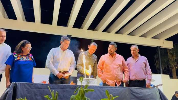 Festeja Acuña con orgullo y alegría su 74 aniversario