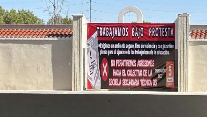 El Sindicato Nacional de Trabajadores de la Educación (SNTE) en Coahuila ya presentó ante diputados locales la propuesta de ley que busca proteger a docentes y personal escolar contra agresiones.