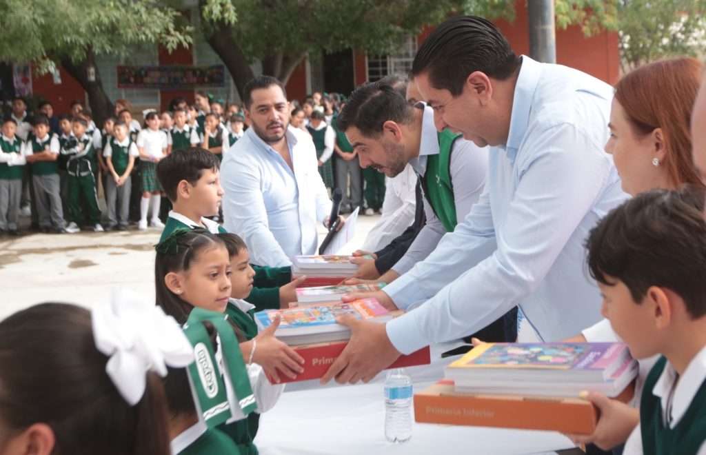 Arranca con éxito nuevo ciclo escolar en Coahuila