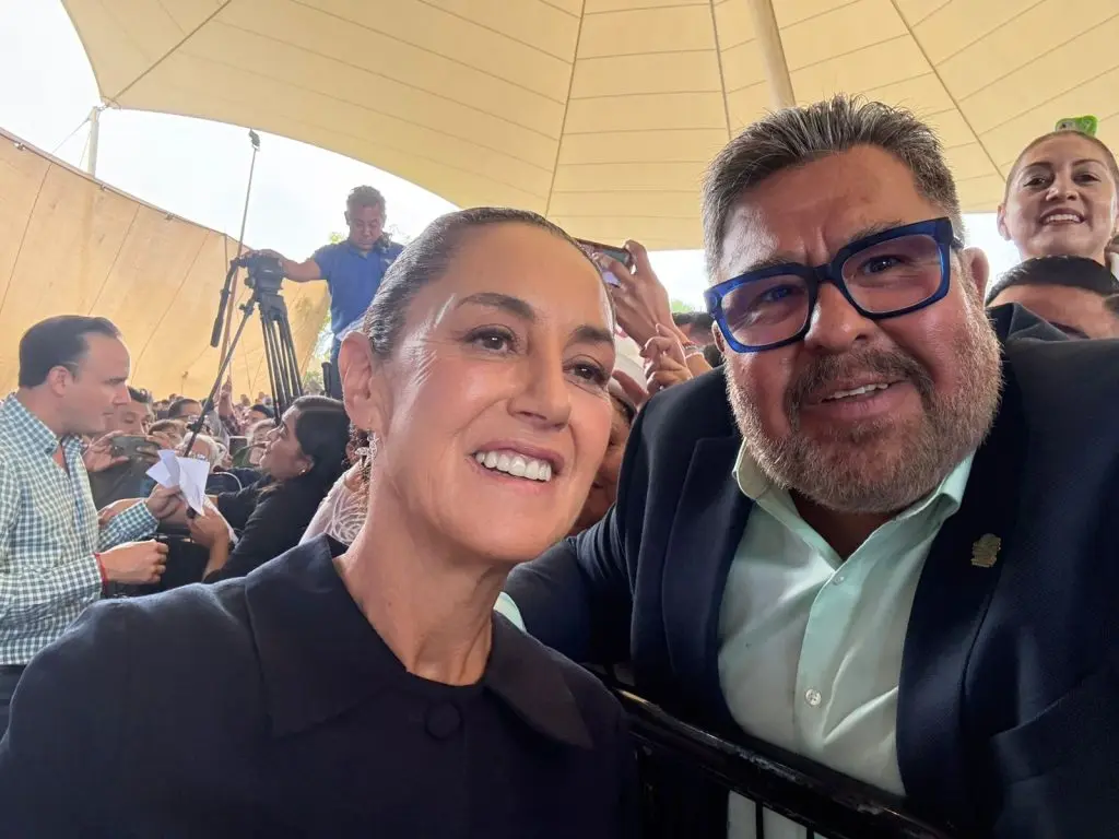Presidenta Claudia Sheinbaum y Eduardo Rodríguez, director Editorial de NRT México