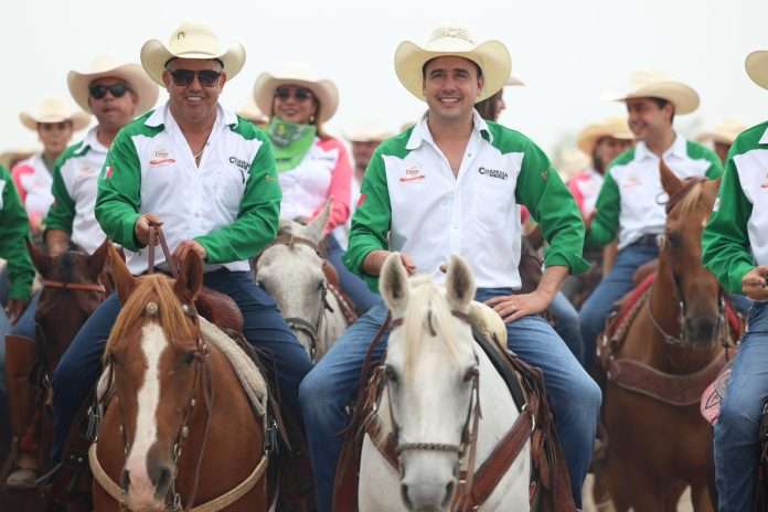 Cabalgata de Sabinas, la más grande de México: Manolo Jiménez